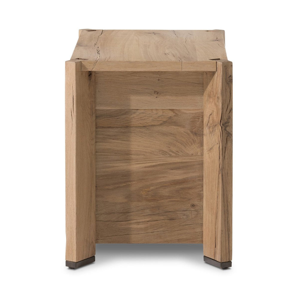 Cassio Nightstand