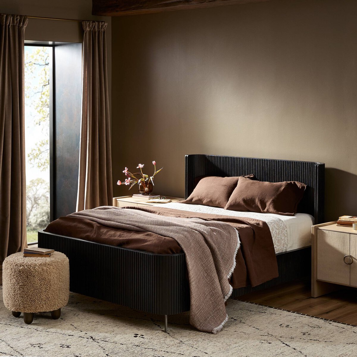 Fletcher Bed - Queen - Distressed Black Oak - 108786-005_4