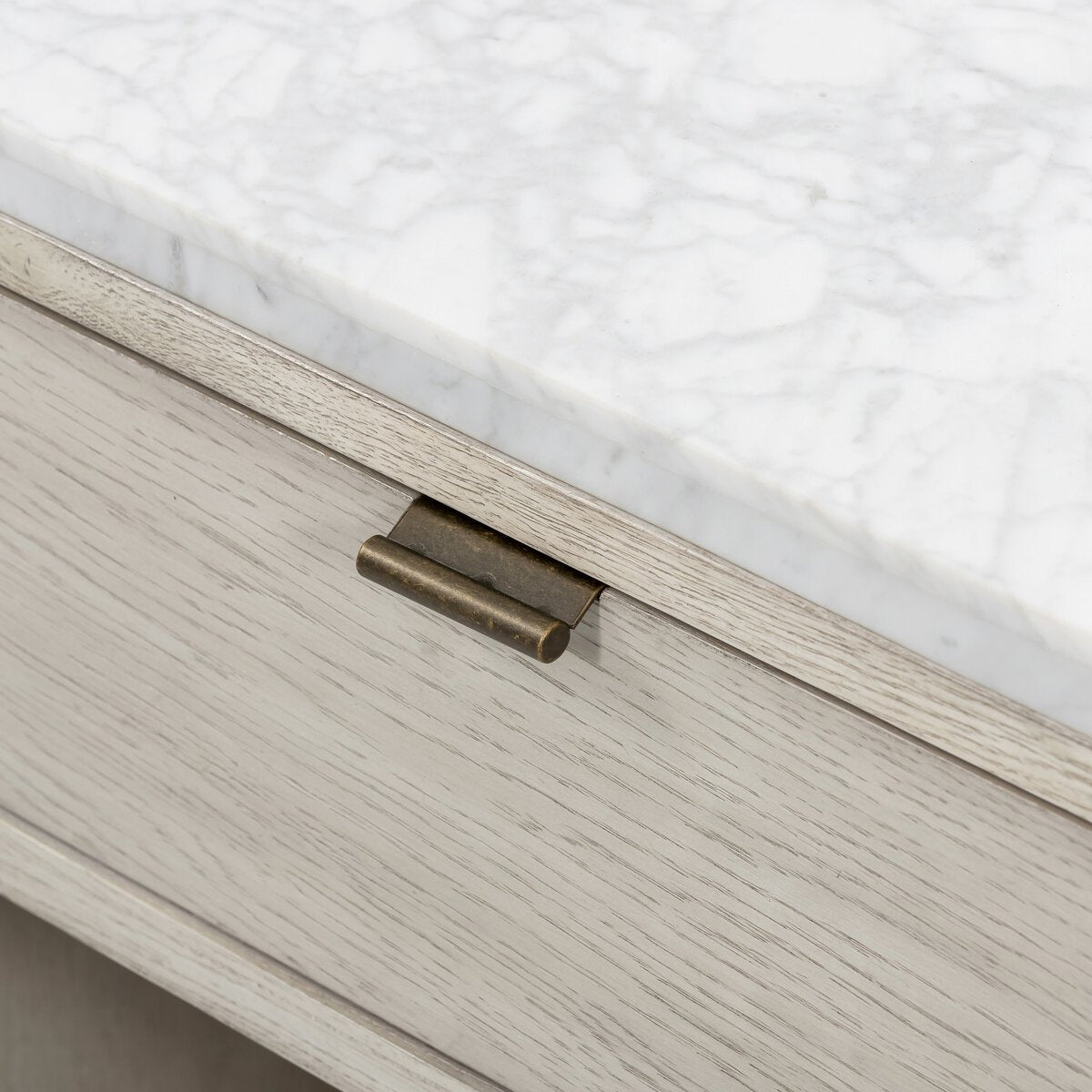 Viggo Nightstand