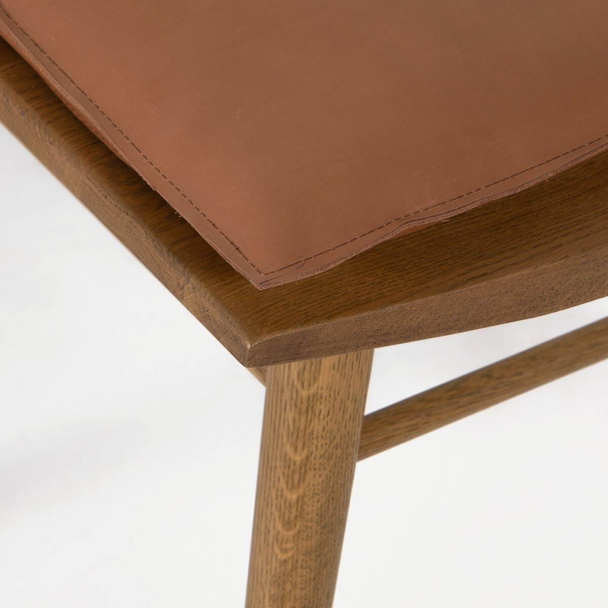 Lewis Windsor Chair - Sandy Oak - Whiskey Saddle - 228386-013_7