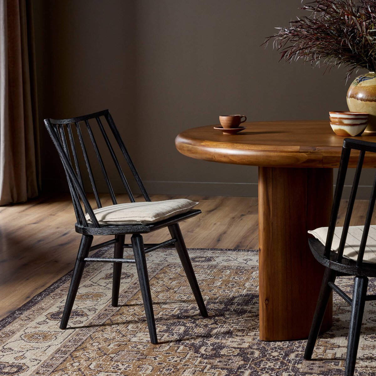 Lewis Windsor Chair - Black Oak - Lavon Flint - 228386-024_4