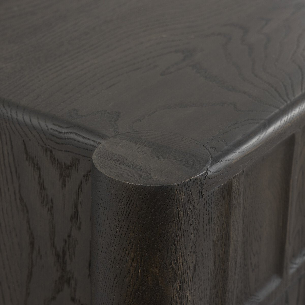 Ezri Media Console