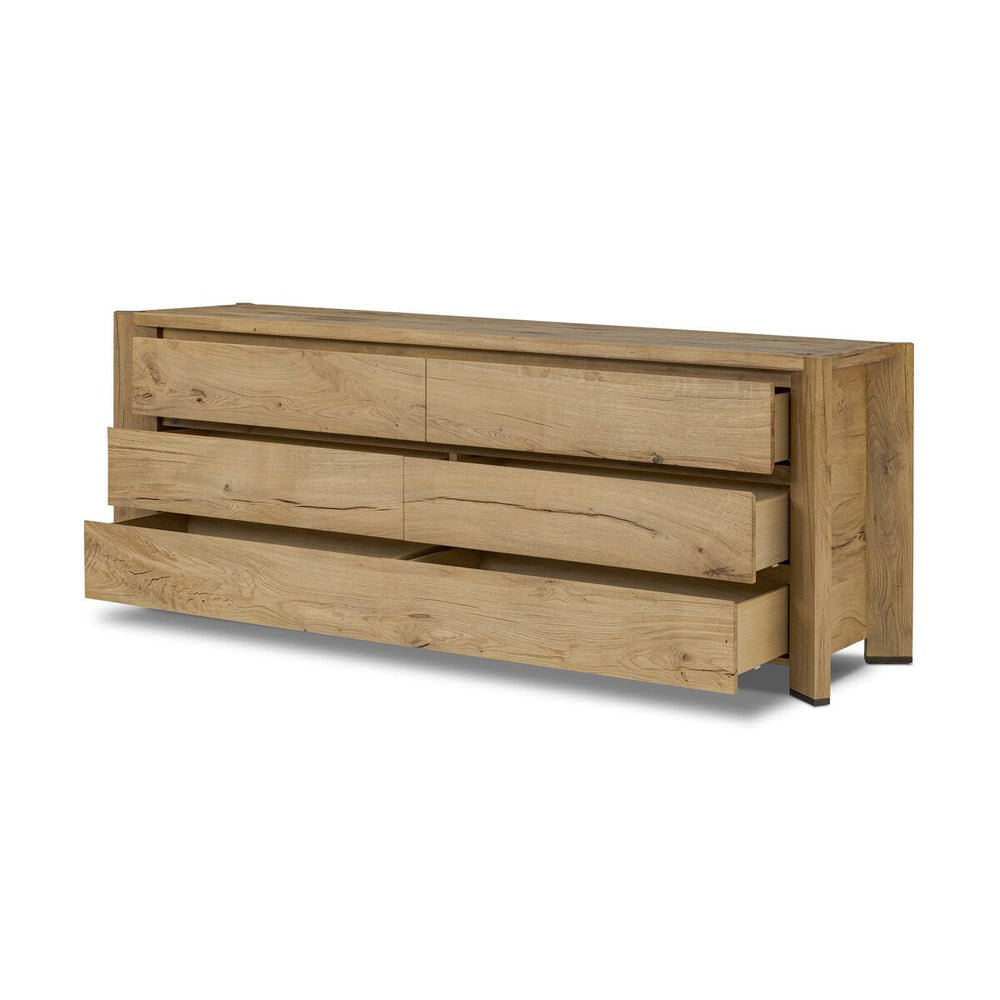 Cassio Dresser