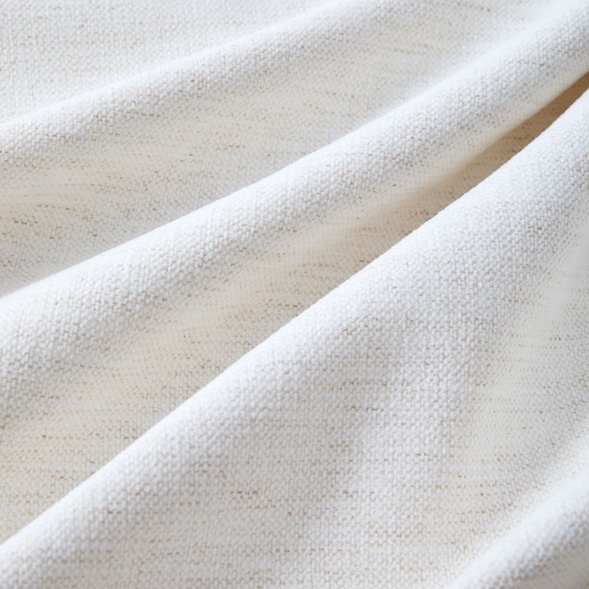 Material Color: Cream
